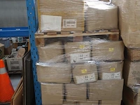 8x pallet sanitair toebehoren - afbeelding 6 van  24