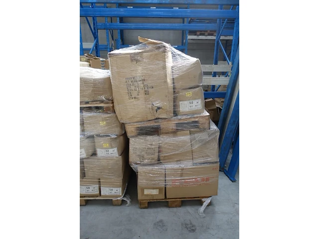 8x pallet sanitair toebehoren - afbeelding 8 van  24