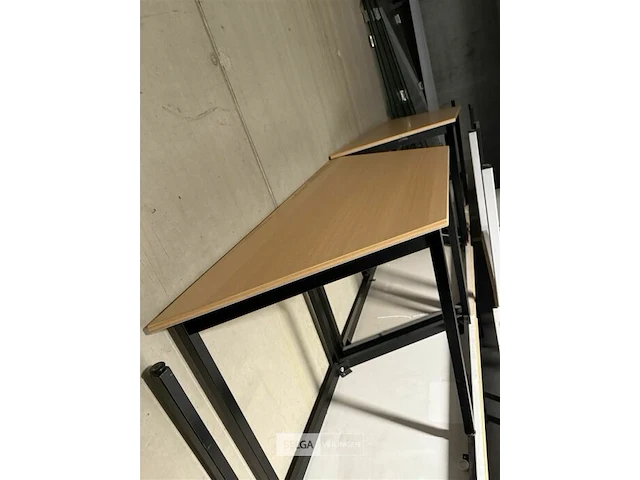 8x trapeziumtafels l140xb60xh75 cm - afbeelding 3 van  3
