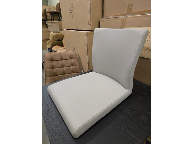 8x zitting bavo beige pu - afbeelding 1 van  6