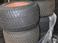9 banden voor gebruik met kubota - afbeelding 3 van  3
