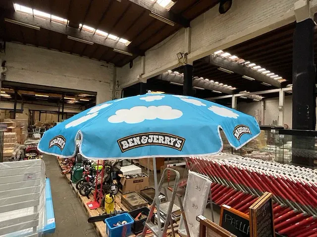9 ben & jerrys parasols - afbeelding 1 van  3