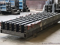 9 beton lijnen/mallen in verstelbare hoogte vv balken en toebehoren - afbeelding 6 van  7