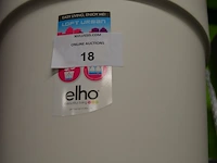 9 bloempot elho 22 liter: 4 x fuchsia, 2x groen, 2x grijs, 1x wit - afbeelding 3 van  3