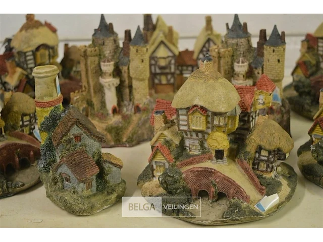 ±9 div deco huisjes - afbeelding 3 van  5