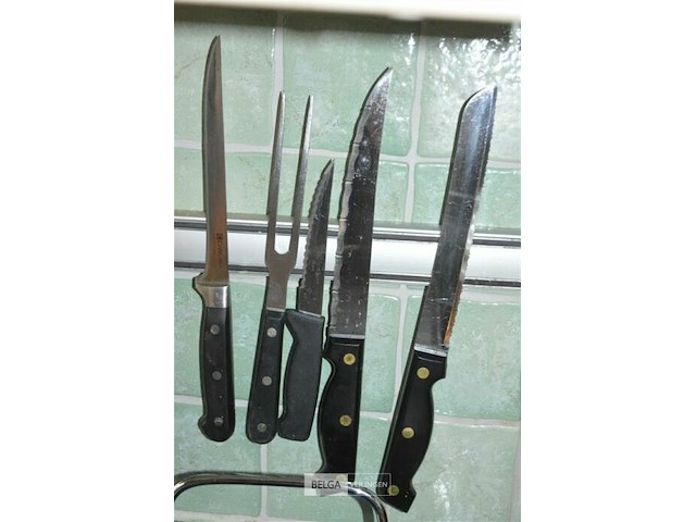 9 diverse messen - afbeelding 3 van  3