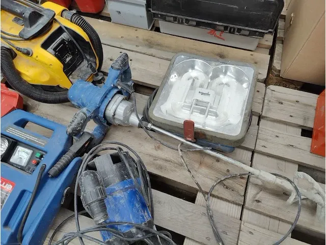 9 diverse powertools - afbeelding 2 van  10