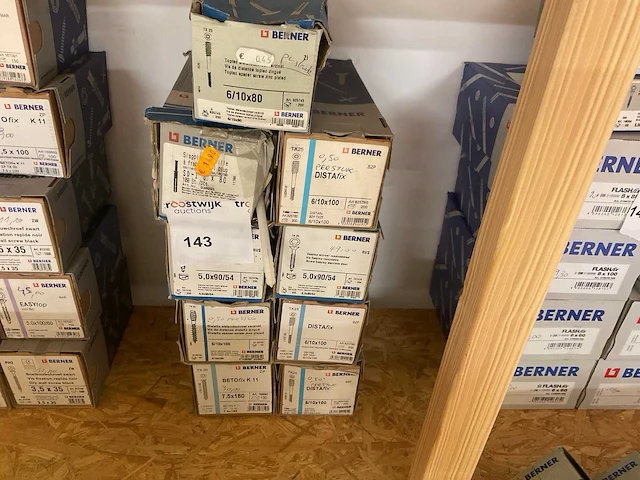 9 dozen afstandschroeven; schroeven - afbeelding 1 van  4