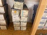 9 dozen afstandschroeven; schroeven - afbeelding 1 van  4
