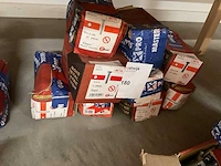 9 dozen bouten - afbeelding 1 van  4