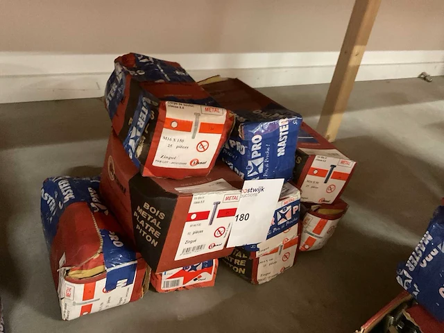 9 dozen bouten - afbeelding 4 van  4