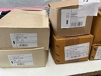 9 dozen bouten - afbeelding 2 van  3
