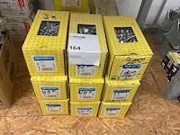9 dozen dakschroeven - afbeelding 1 van  4