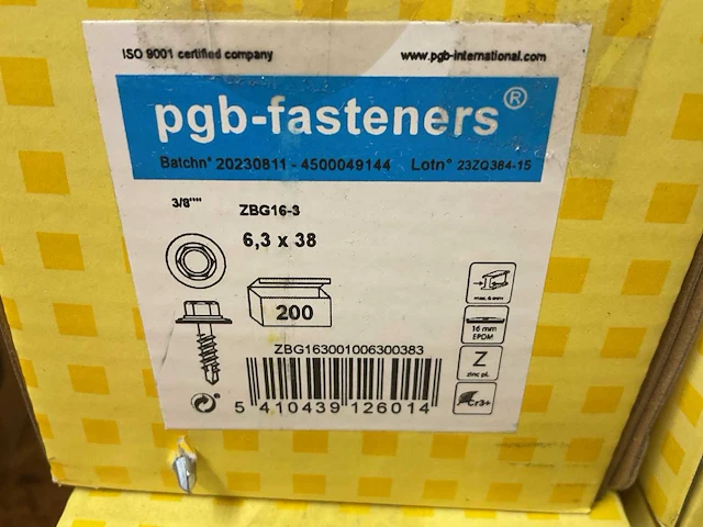 9 dozen dakschroeven - afbeelding 4 van  4