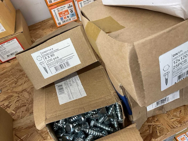 9 dozen houtbouten - afbeelding 3 van  6