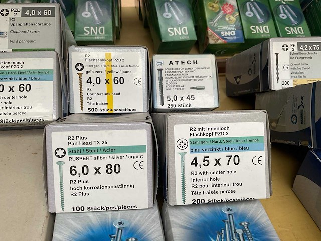 9 dozen spaanplaatschroeven - afbeelding 4 van  5