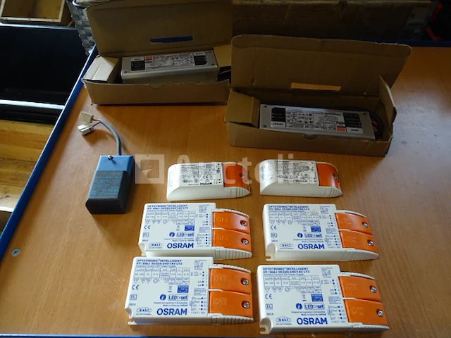 9 elektrische transformatoren (detail: zie foto's) - afbeelding 1 van  10