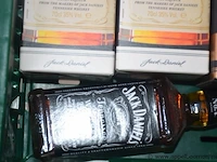 9 flessen diverse whisky jack daniels 40% - afbeelding 2 van  4