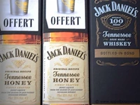 9 flessen diverse whisky jack daniels 40% - afbeelding 3 van  4