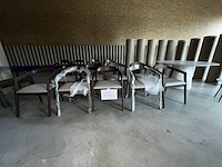 9 houten stoelen - afbeelding 1 van  8