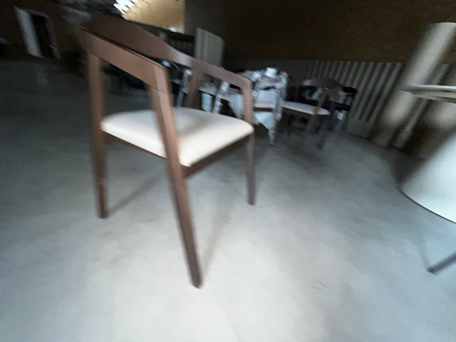 9 houten stoelen - afbeelding 3 van  8