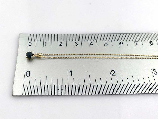 9-karaats geelgouden ketting met hanger met blauwe saffier - afbeelding 7 van  7