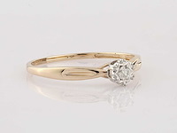 9 kt geelgouden ring met natuurlijke diamant - afbeelding 6 van  8