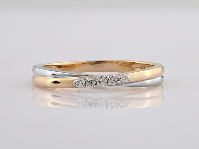 9 kt geelgouden ring met natuurlijke diamant - afbeelding 3 van  7