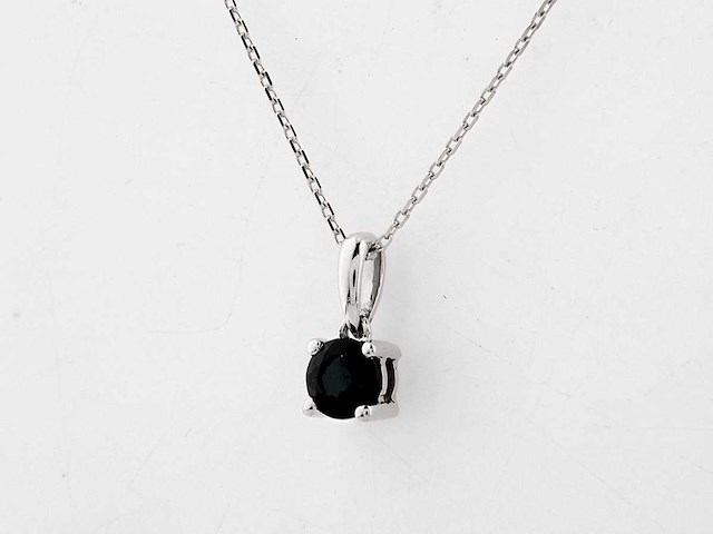 9 kt witgouden ketting met hanger met blauwe saffier - afbeelding 3 van  7