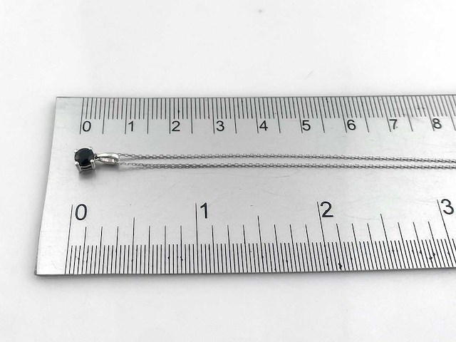 9 kt witgouden ketting met hanger met blauwe saffier - afbeelding 6 van  7