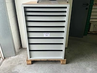 9-laden materiaalkast - afbeelding 1 van  6