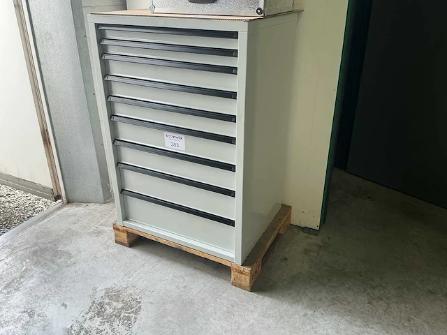 9-laden materiaalkast - afbeelding 2 van  6
