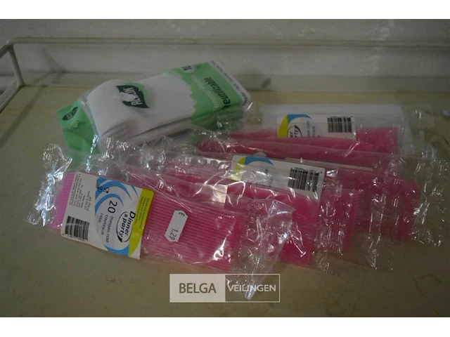 9 pakjes plastic messen en vorken - afbeelding 2 van  3
