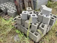 9 palletten betonmetselstenen - afbeelding 3 van  7