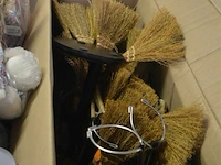 ±9 poppen met houder - afbeelding 2 van  2