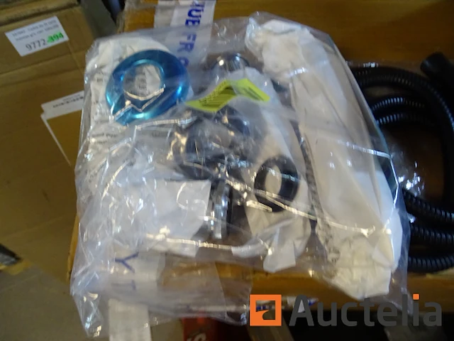 9 sanitair sets (zie foto's) - afbeelding 2 van  9