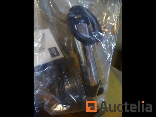 9 sanitair sets (zie foto's) - afbeelding 7 van  9