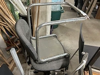 9 stoelen - afbeelding 4 van  4