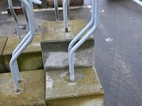9 x fietsrek + betonnen voetblok - afbeelding 2 van  5