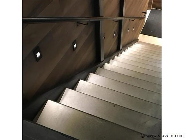 9 x solo wall trap led spots zwart - afbeelding 4 van  7