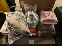 9 x zak bouwmateriaal - afbeelding 1 van  3