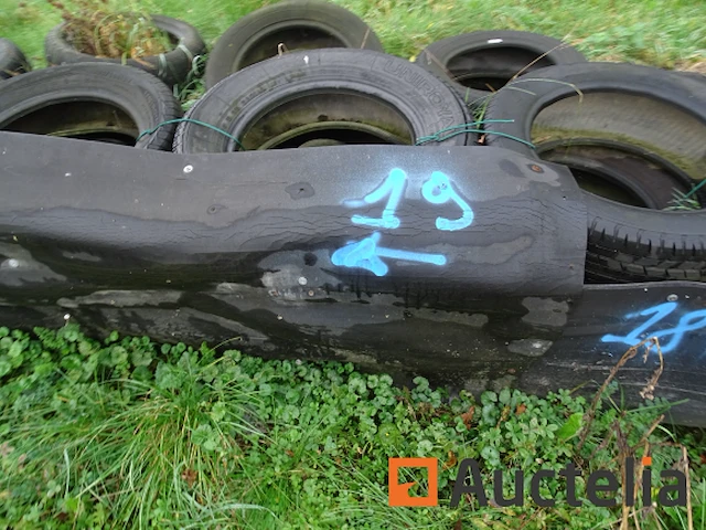 90 (+/-) m rubberen loopvlak - afbeelding 1 van  4