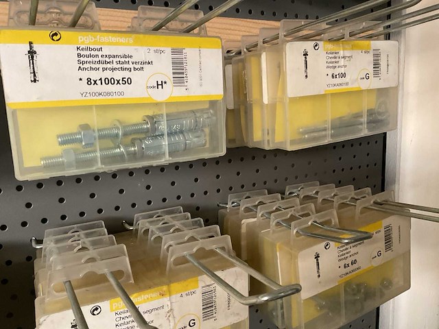 90 blisters met ankerbouten - afbeelding 8 van  10