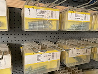 90 blisters met ankerbouten - afbeelding 9 van  10