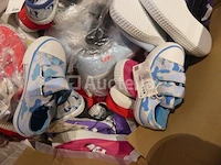 90 diverse veelkleurige kinderbaby's - afbeelding 2 van  7