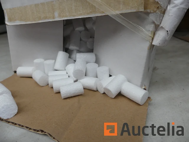 90 dozen met 500 ejot ejotherm str u-14.9x23.5 polystyreen schroefdoppen [9554-095] - afbeelding 1 van  3