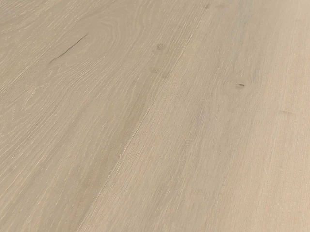 90 m2 parket eiken fineer berry alloc - 2410 x 241 x 10,1 mm - afbeelding 1 van  4