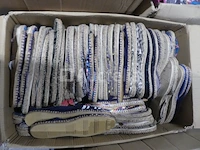 90 paar veelkleurige espadrilles - afbeelding 1 van  7