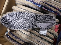 90 paar veelkleurige espadrilles - afbeelding 3 van  7