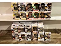 90 stuks diversen merk: funko pop, nintendo, mario, rock, bts,etc - afbeelding 2 van  3